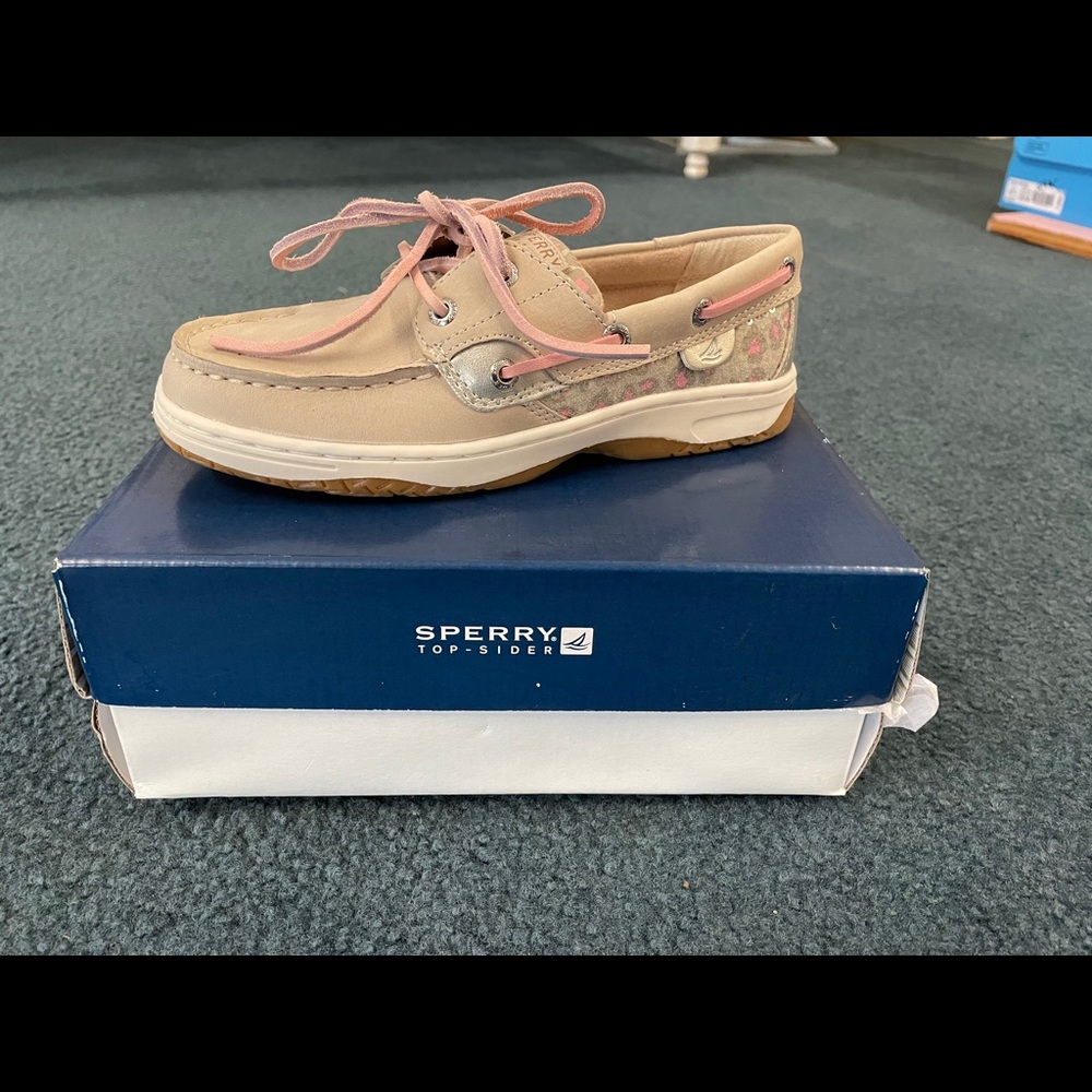 Sperry pink